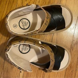 9 barefoot style Dinosaur Sandal from Little Love Bug